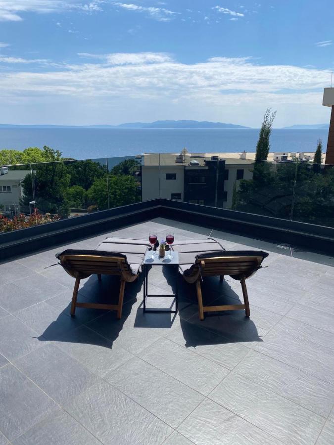 Sea View Deluxe Apartment Rijeka Exterior photo